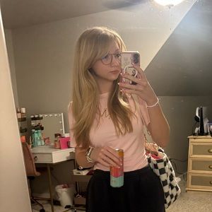 Meet your Posher, Makayla